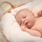 Почему новорожденный плохо спит, и как с этим справиться